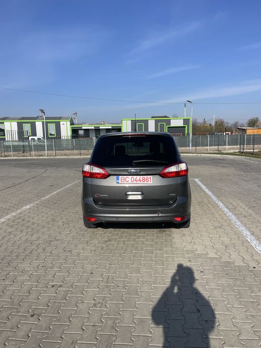 Ford C-max , benzina 125 CP