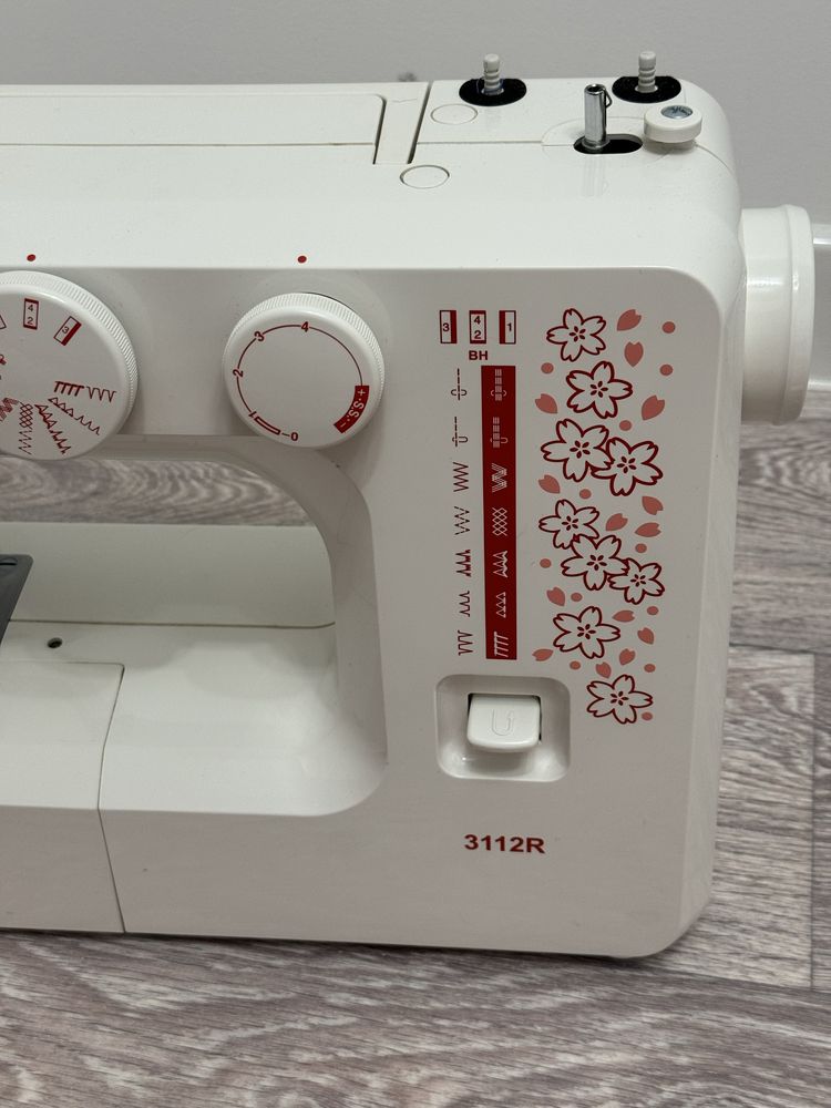 Продается швейная машина фирмы JANOME.
