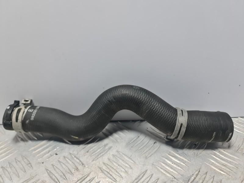 Furtun apa Peugeot 3008