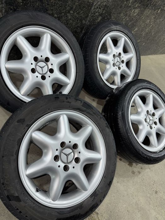 Mercades benz r16