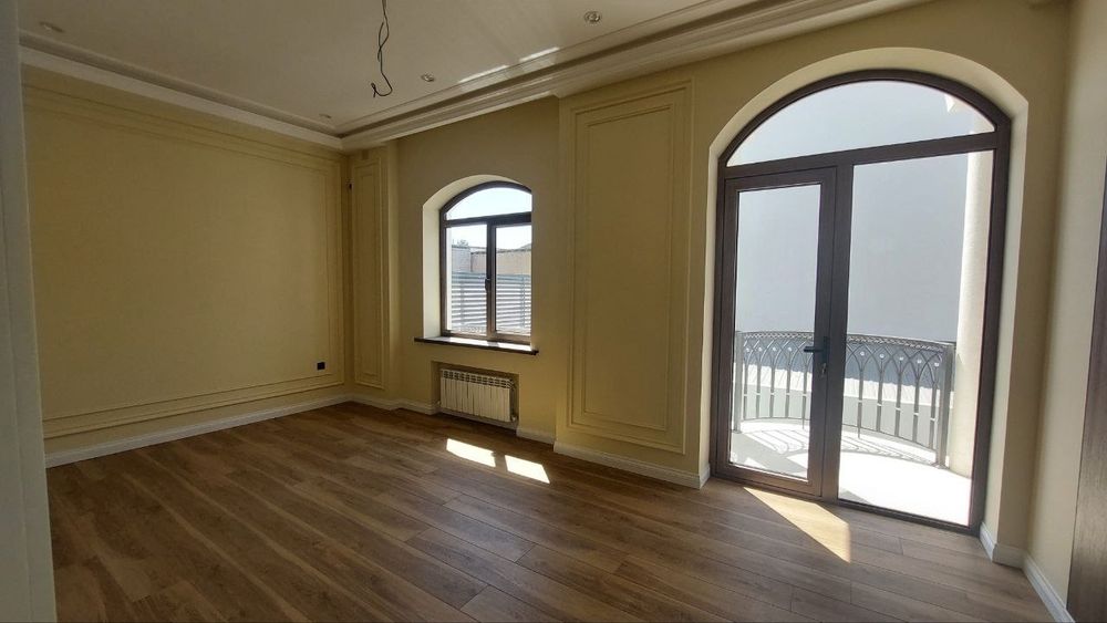 280000у.е Юнусабад район Зенит 2.2 сотув 6 хона Исломобод махалла Евро