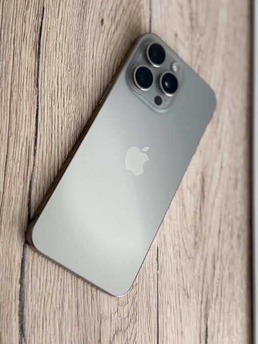 Iphone 15 pro max 256gb natural ПЕРФЕКТЕН 1г гаранция