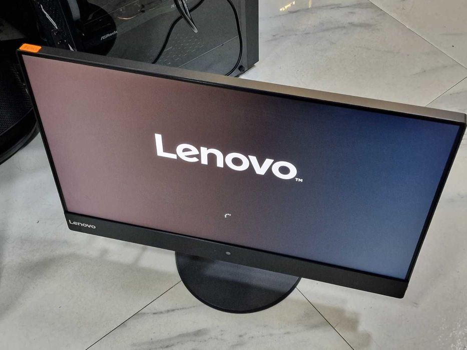 All-in-one компютър Lenovo AIO V510z / i3-6100T / 8GB RAM / 298GB HDD