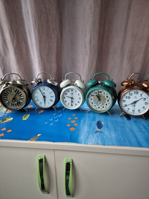 Ceasuri mecanice de masă