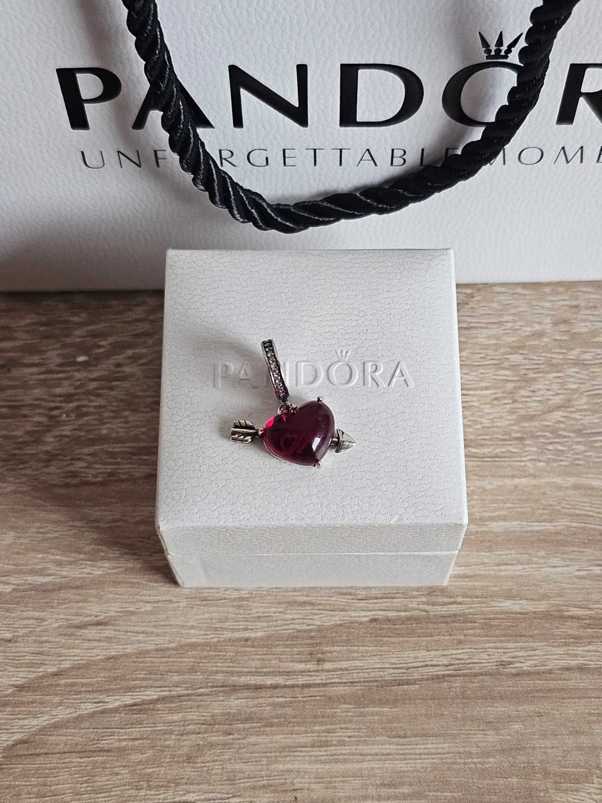 Талисман Пандора|Pandora