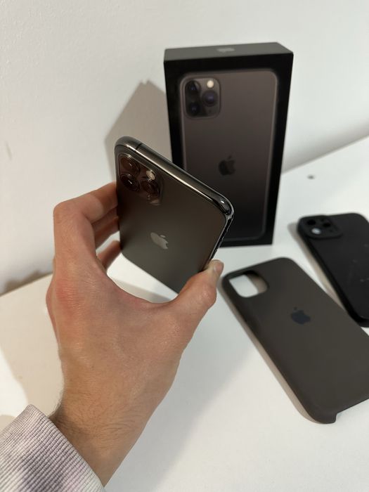 iPhone 11 PRO 100% baterie Fullbox+2 huse Stare foarte buna 12 max 13