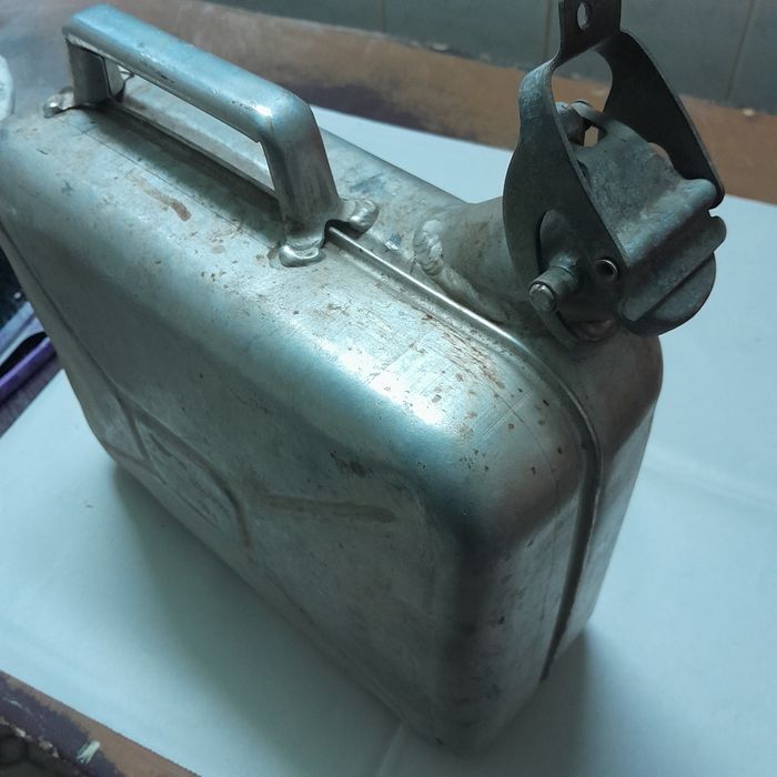 Канистра алюминиевая 10л. Производство СССР. Новая.