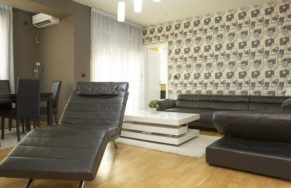 Дава се под наем Двустаен апартамент в Пловдив, Гагарин - 60 кв.м за 267.75 € - Снимка #1