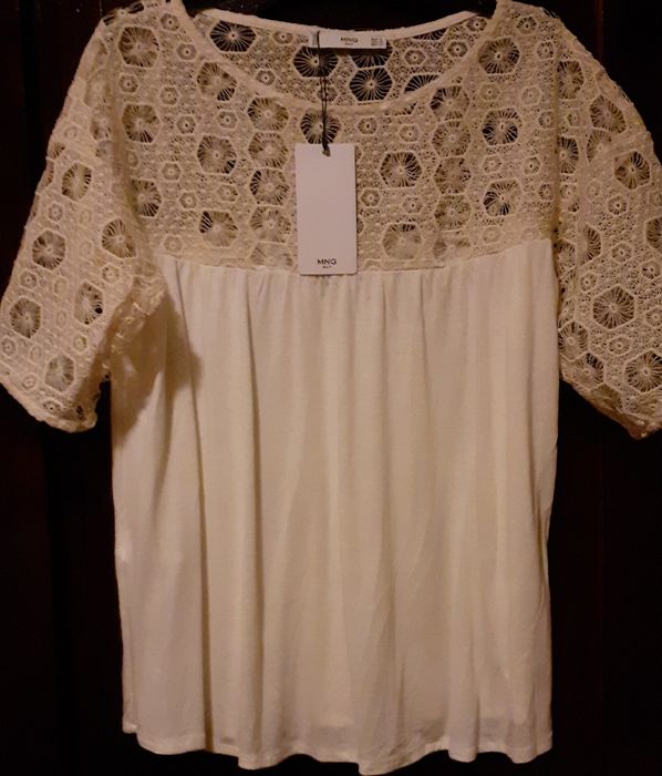 Bluza   Mango   cu eticheta