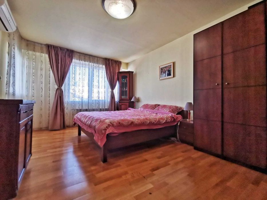 Продава се Тристаен апартамент в Варна, Център - 105 кв.м за 3334 €/кв.м - Снимка #8