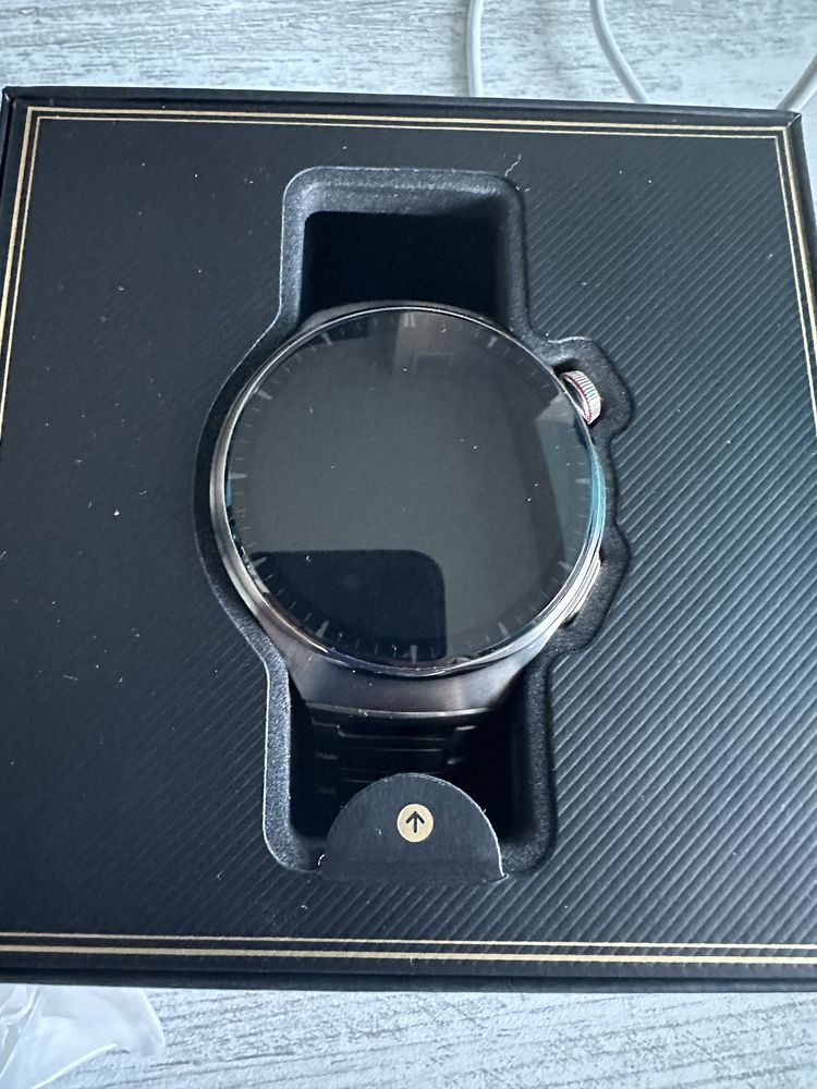 Продавам часовник Huawei Watch 4 PRO TITANIUM