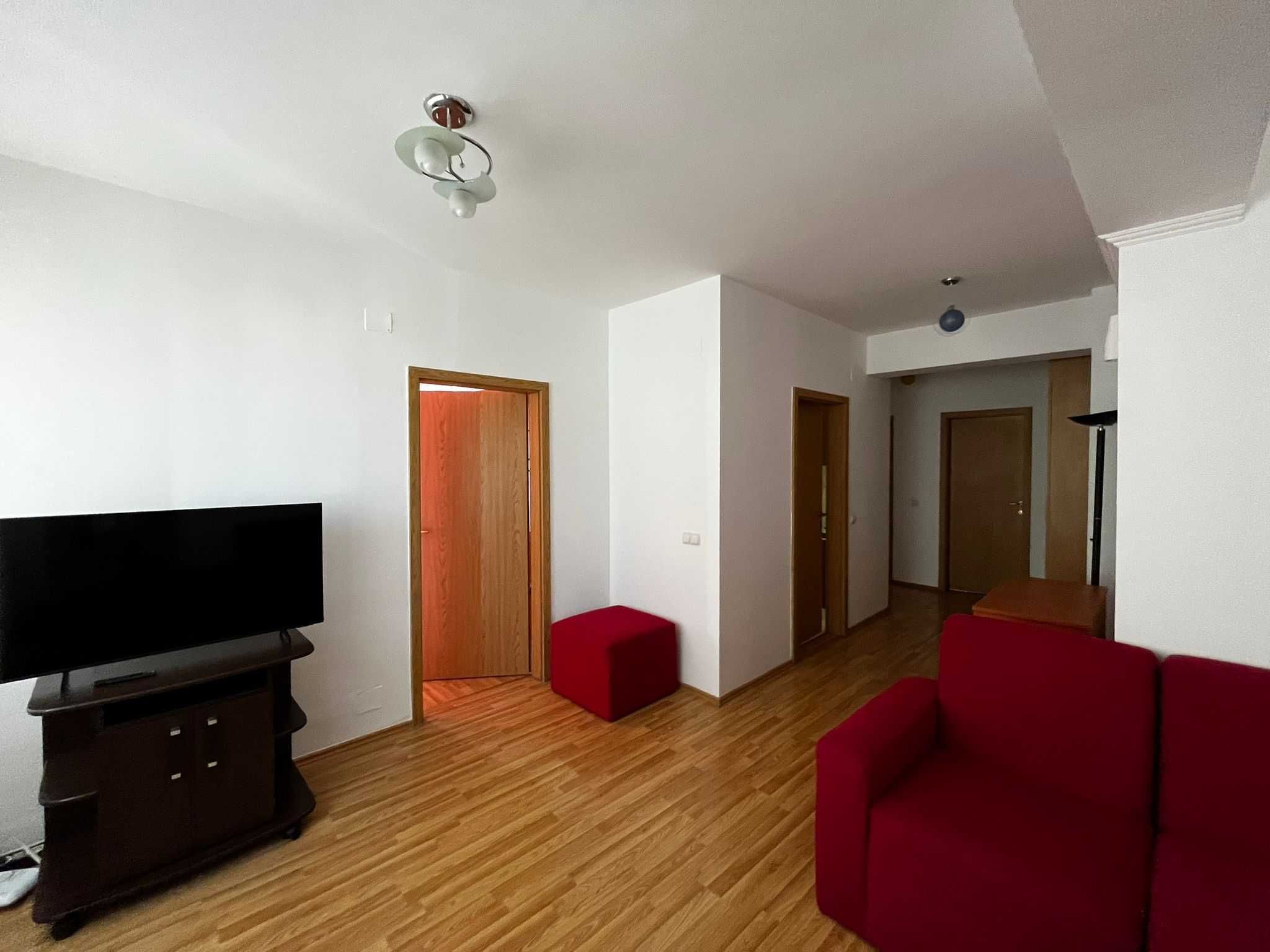 Apartament la bloc 3 camere, complet mobilat si utilat, str Lapusului