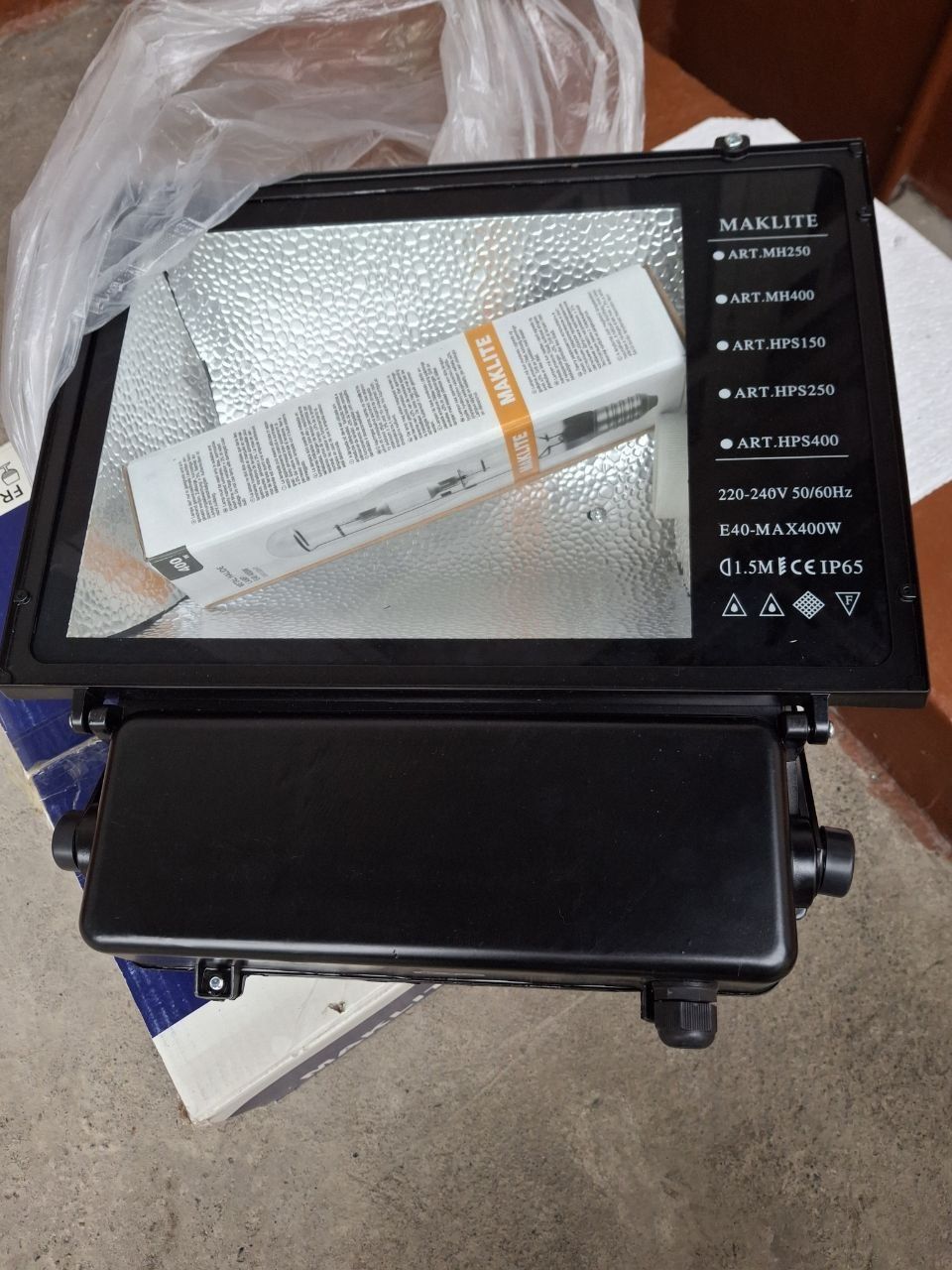 Прожектор MAKLITE  400W