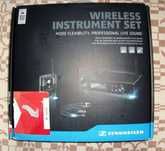 Sistem wireless Sennheiser pentru chitară și bas