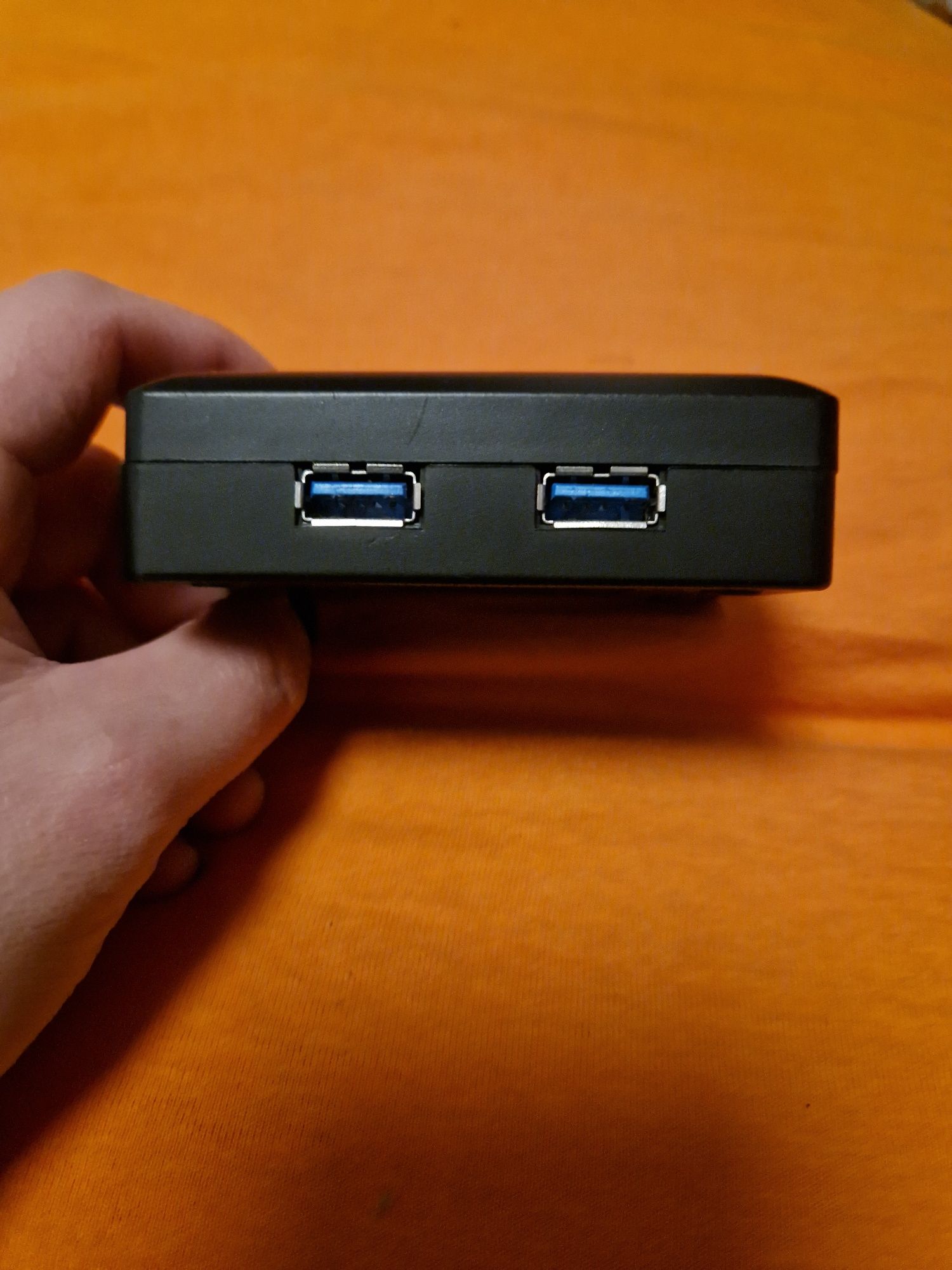 Vand HUB USB 3.0 cu 4 porturi