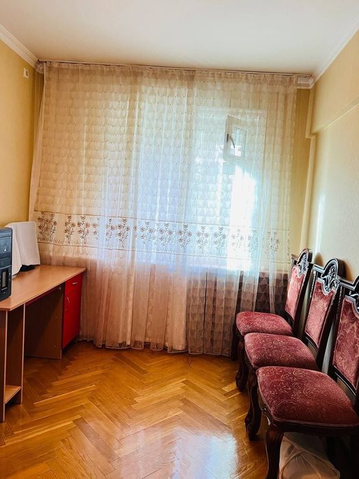 Срочно сдаётся квартира метро минор ц-5 4-комн предельная 3-комн 85м2