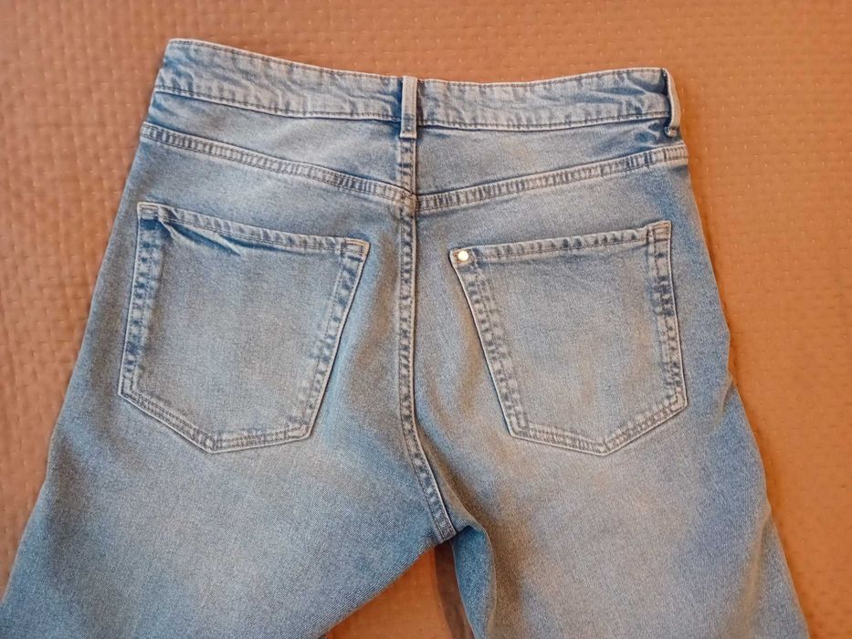 Светли дънки от H&M