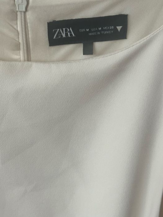Zara бежова рокля с колан