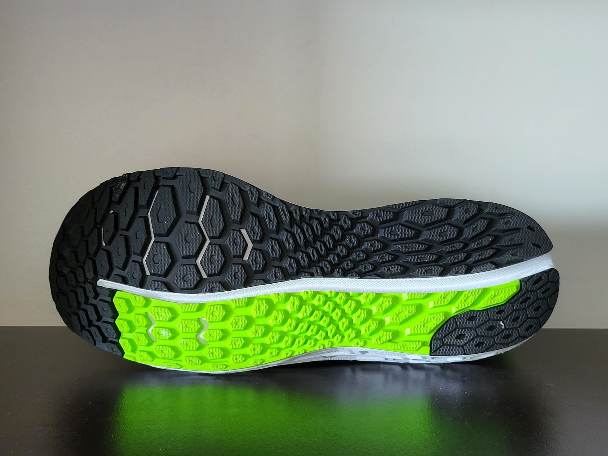 New Balance Fresh Foam V4/ 40.5номер 25.5см Стелка