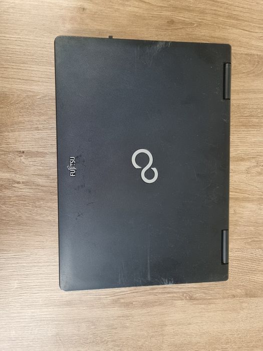 Лаптоп Fujitsu Lifebook