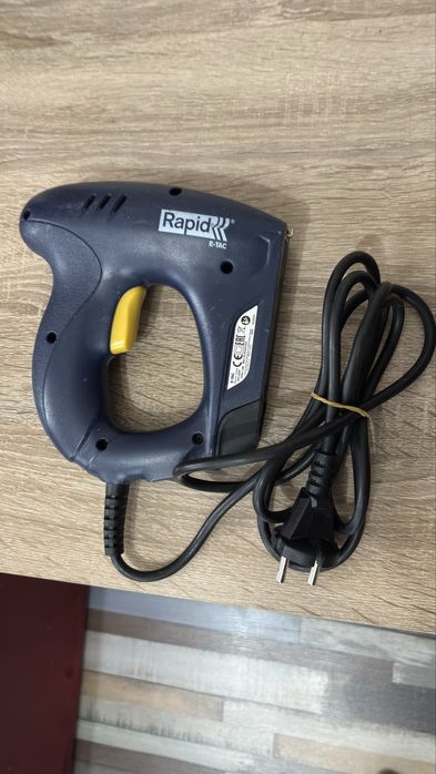 Rapid електрически такер