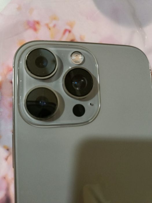 iPhone 16 Pro Max Natural Titanium