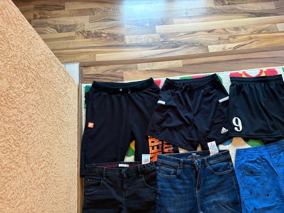 Pantaloni scurti vara