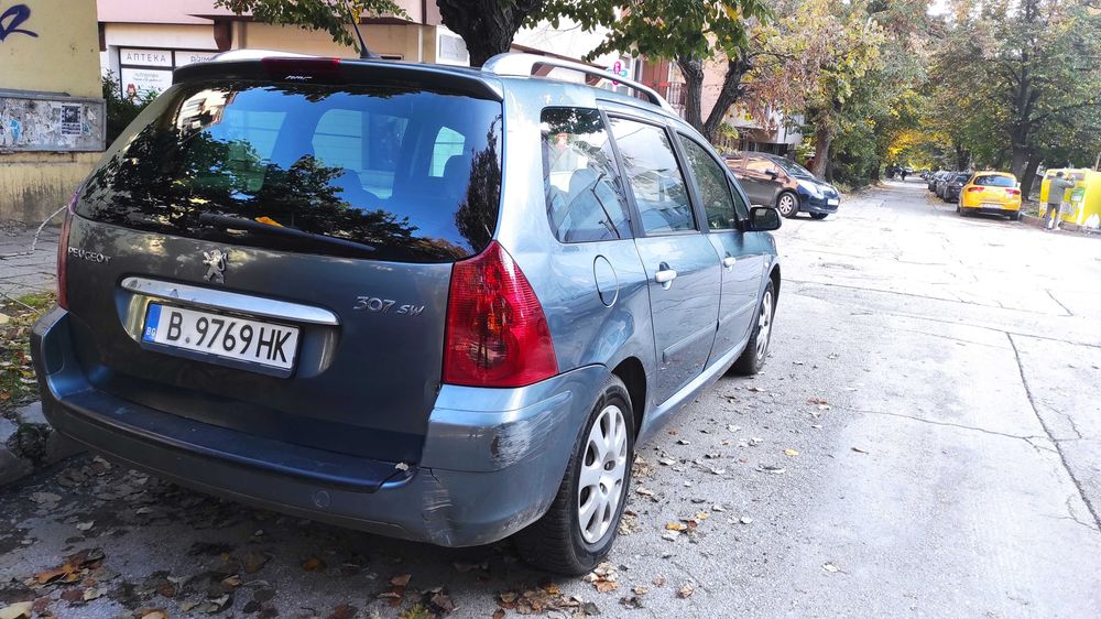 Продавам автомобил Peugeot 307