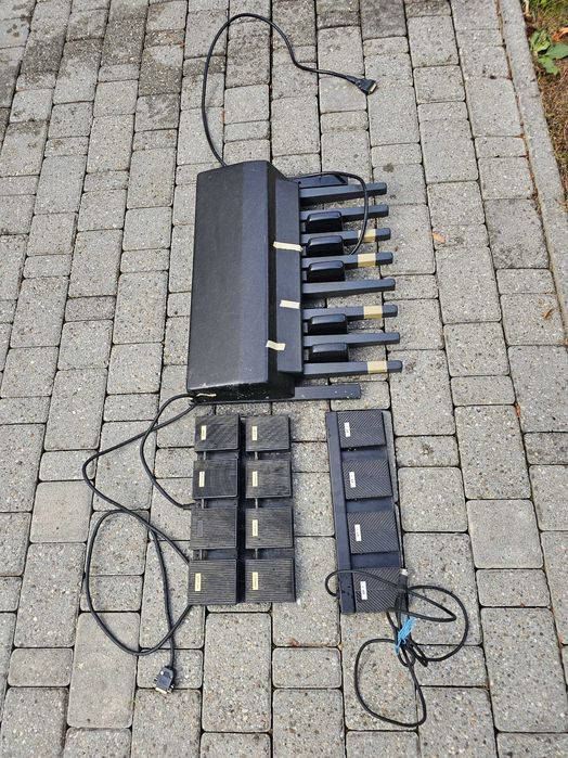 4193 - Ketron Solton K8 MIDI Pedal Board