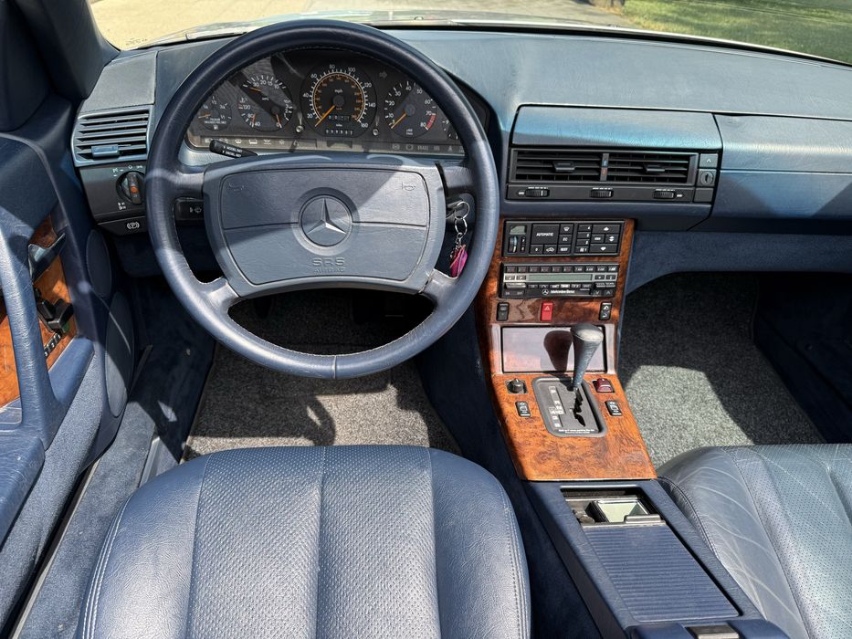 Mercedes Benz SL 300 - masina de epoca