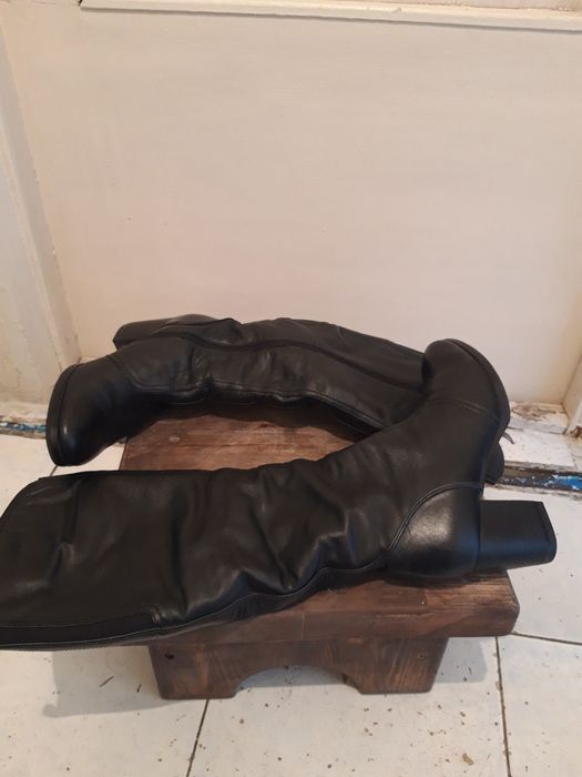 Кожанные сапоги фирменные