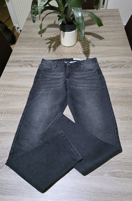 Blugi băieți 13-14 ani, mărimea 164