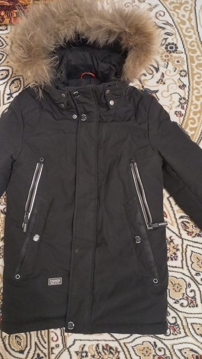 Продам куртки зимнию и осень