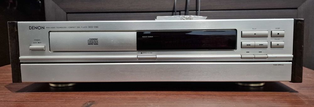 Cd player Denon DCD-1290 model de top
