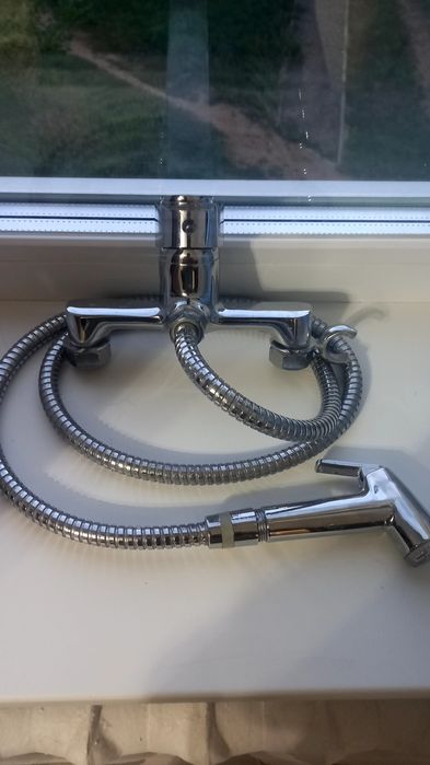 Продам смеситель для биде.