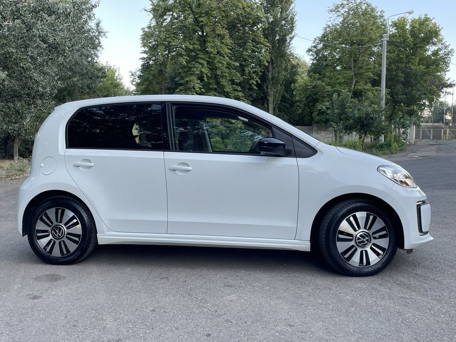 Volkswagen e-Up! 2020 – Primul proprietar, stare excelentă