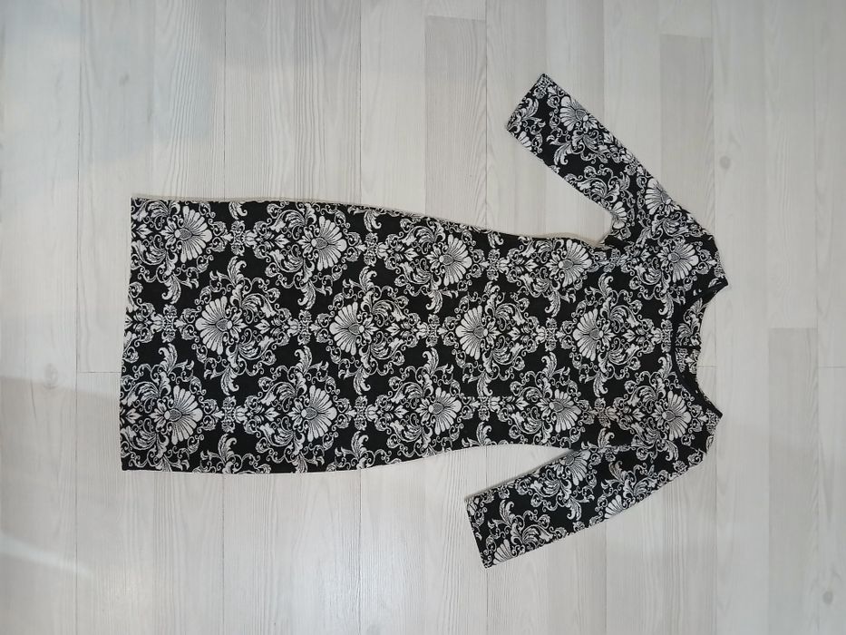 Красива рокля по тялото