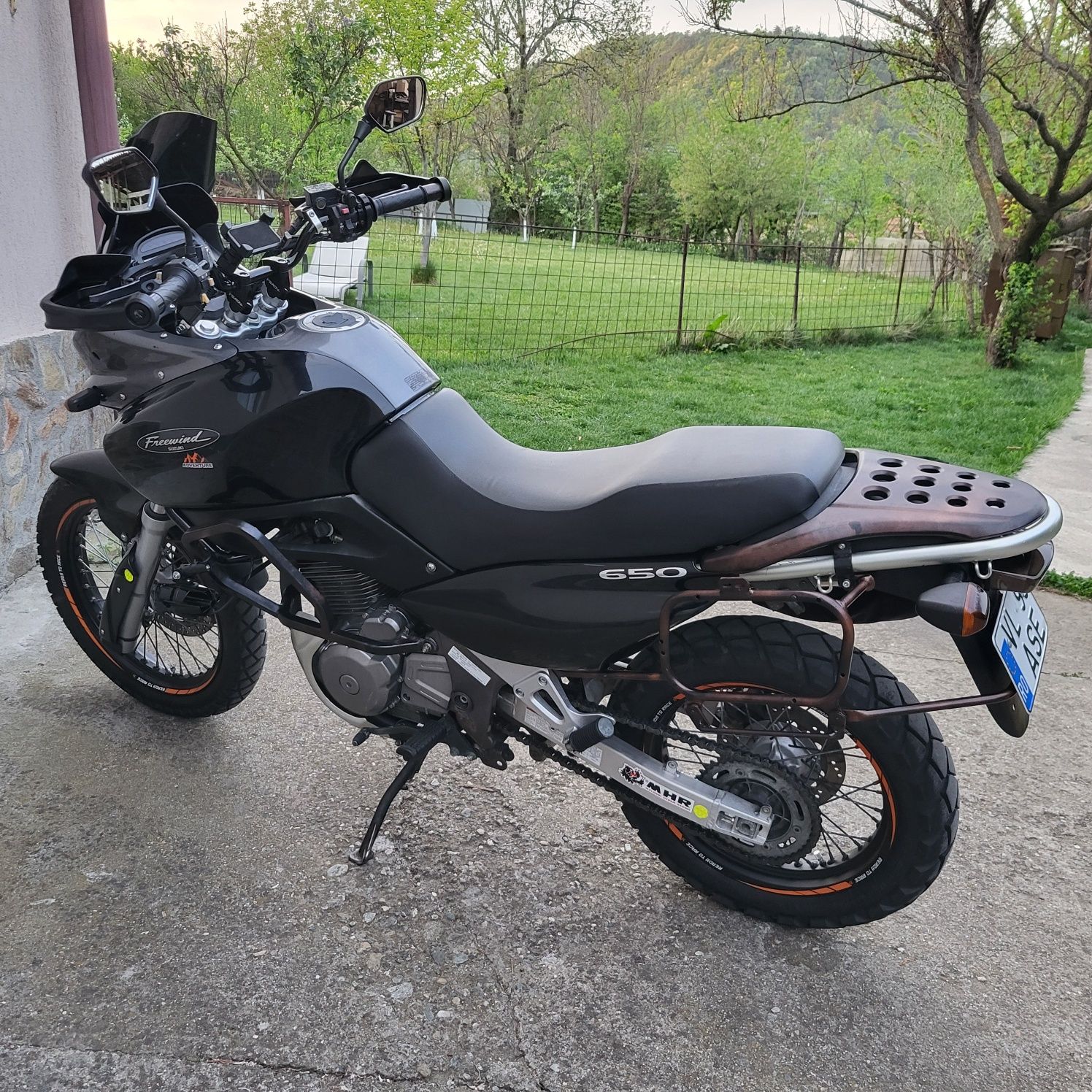 Suzuki xf650 Freewind