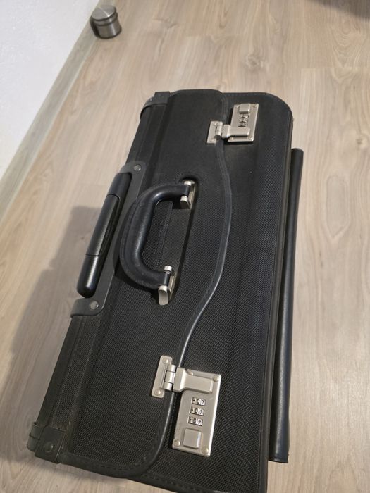 Geanta servieta troler