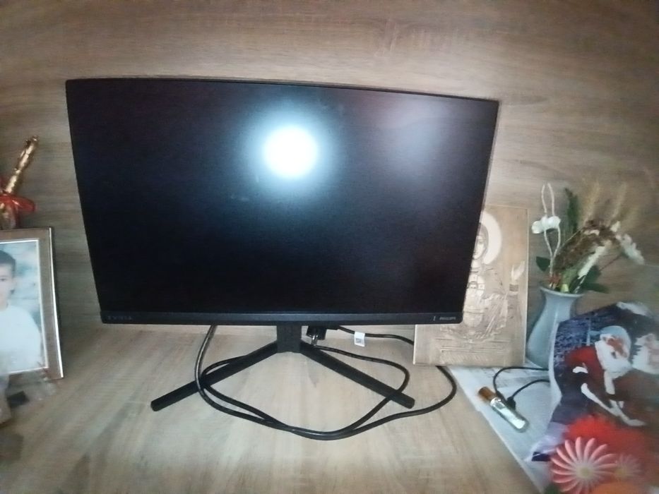Vând monitor 120hz