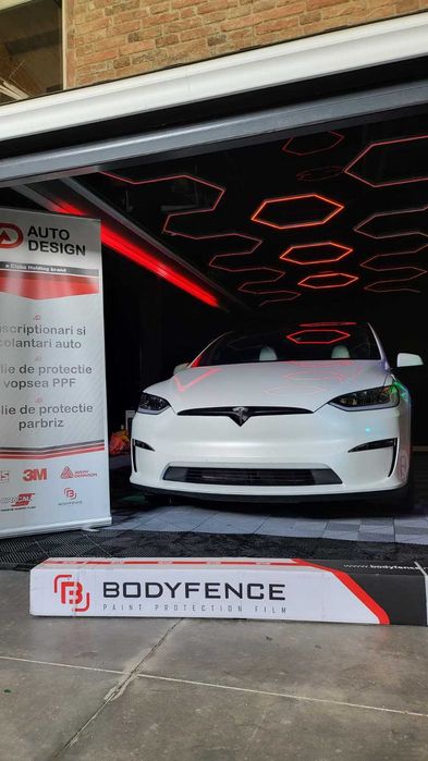 Colantare auto și vitrine – materiale premium, montaj profesional