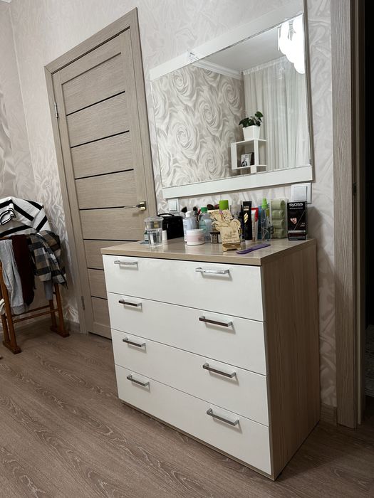 Комод с зерколом Шатура