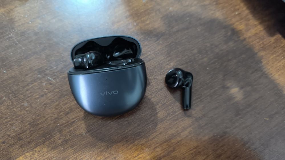 Продаю блютуз наушники