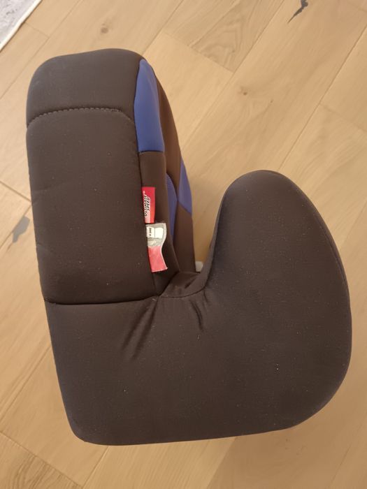 Scaun înălțător auto