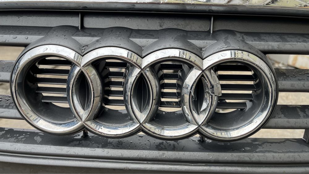 2 броя предна броня с решетка Audi A1 2016-