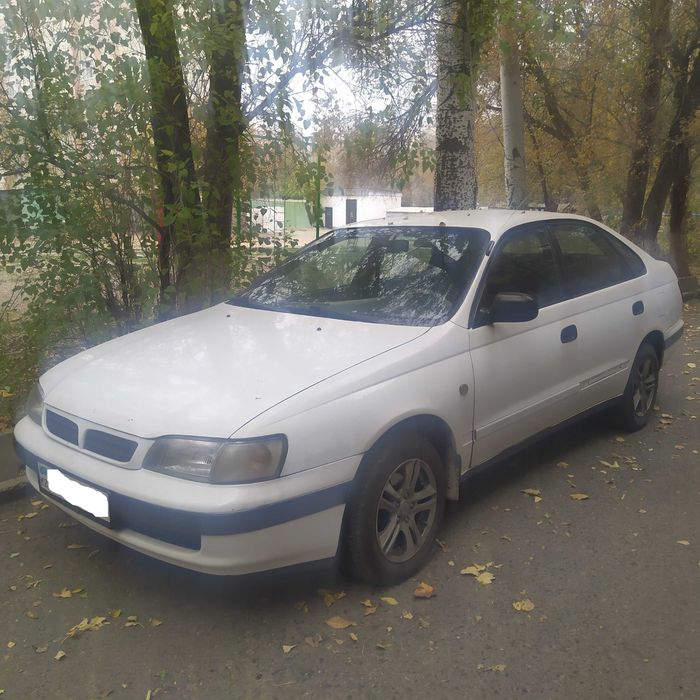 Тойота Карина Е, 1996 г.