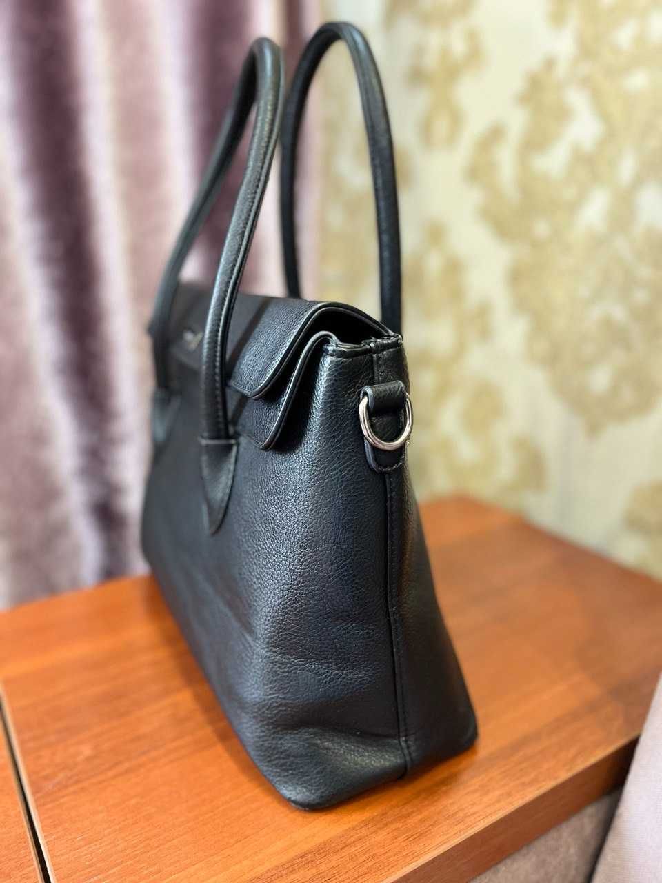 Продам женскую сумку
