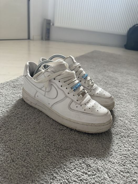 Vand air force 1 albi nocta marimea 41