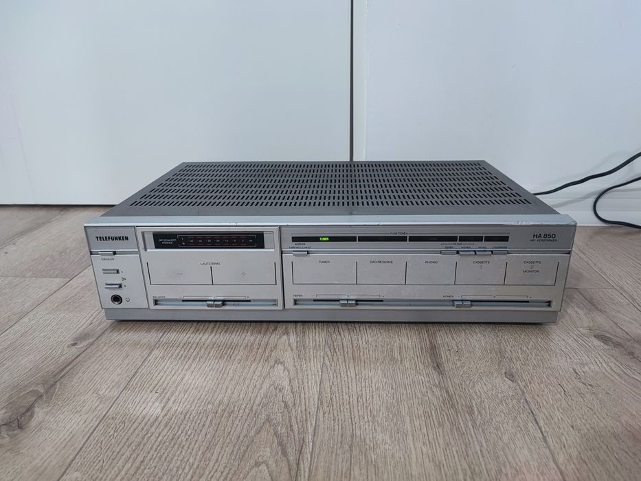 Amplificator Telefunken HA 850 statie