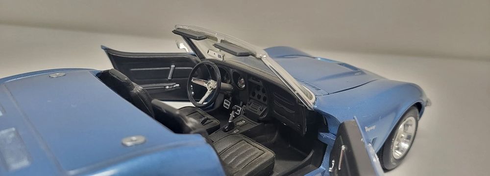 Machetă corvette 1969 1/18 Revell